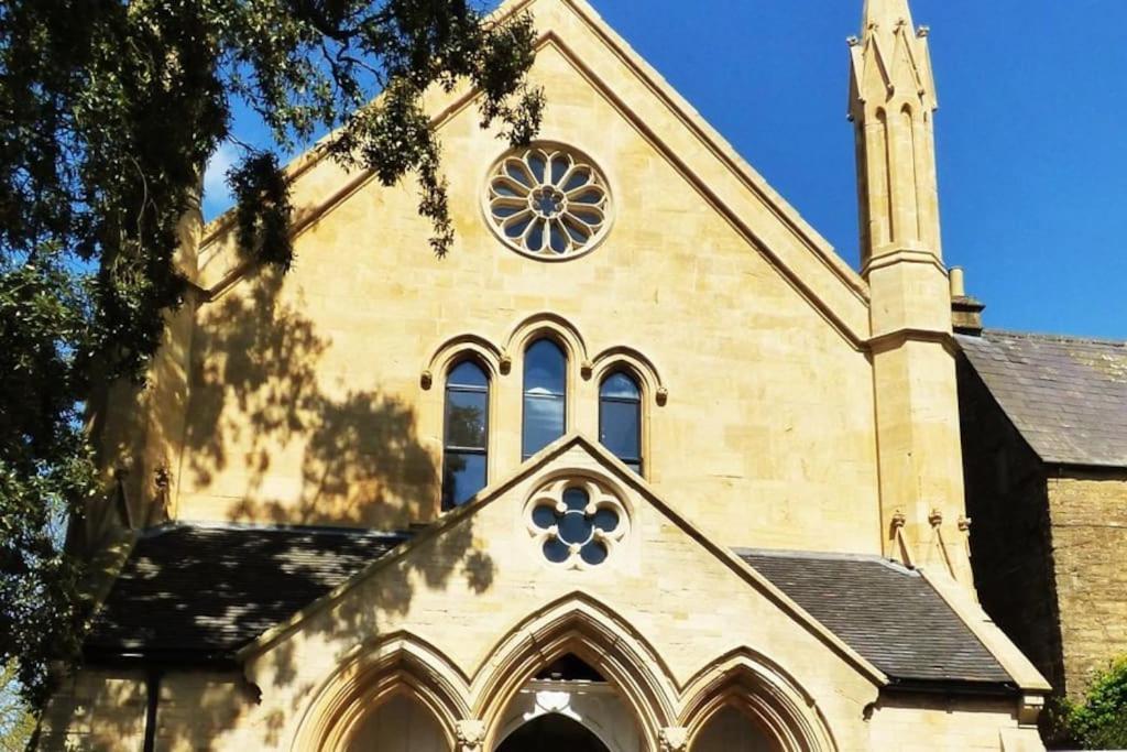 Cotswold Chapel, Sleeps Up To 5 In Kingsize Beds Apartment Chipping Norton Bagian luar foto